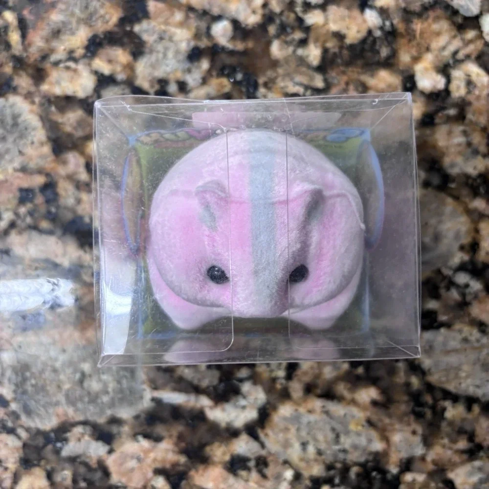 JA-RU Squeesh Yum Velvet Hamster Soft Foam Squeeze Toy Pink NEW
